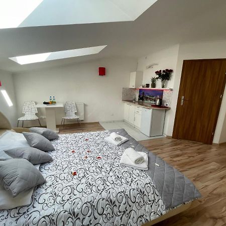 Hotelik Gold Raszyn Exteriér fotografie