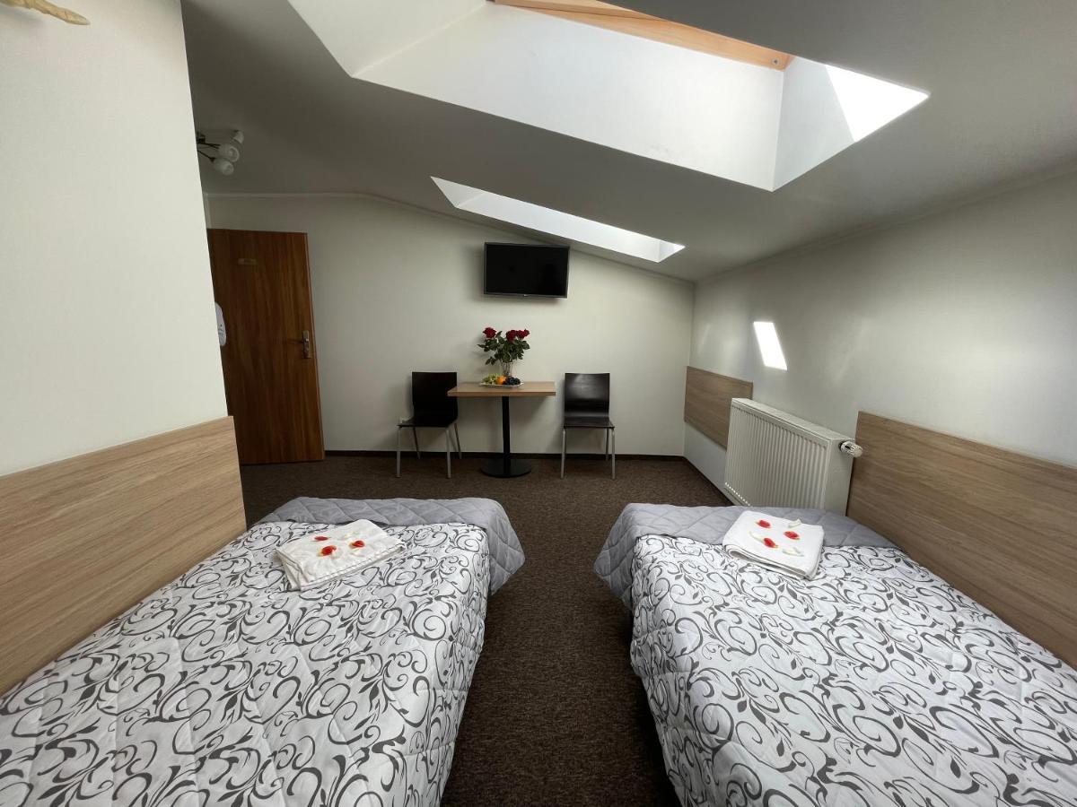 Hotelik Gold Raszyn Exteriér fotografie